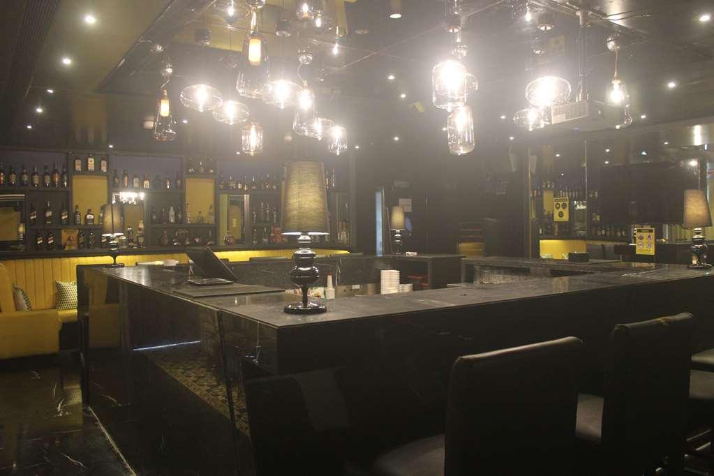 哥印拜陀区域公园酒店 餐厅 照片